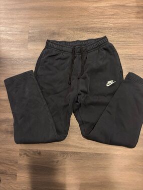 Nike Black Sweatpants with White Tag Logo